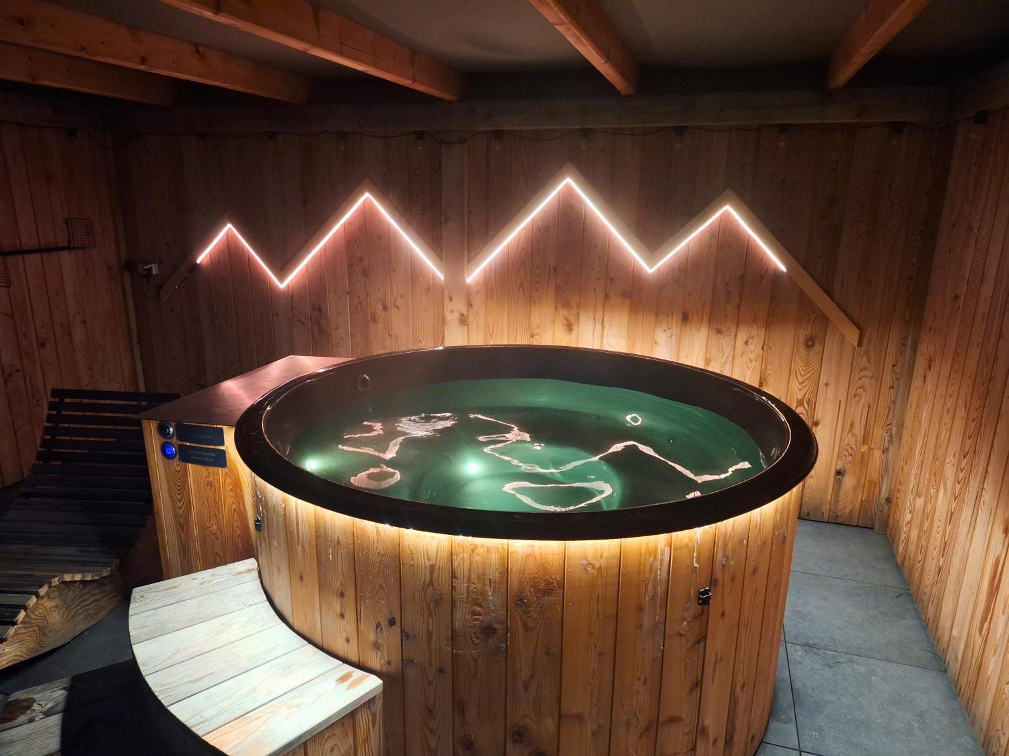 Domki Szczyt Beztroski Jacuzzi & Sauna Nowy Targ Buitenkant foto